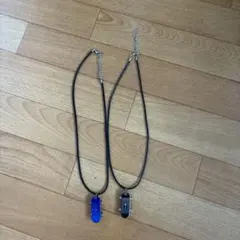 スケートボード型ネックレス 青 黒 2個セット