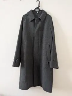 ユニクロ チェスターコート グレー