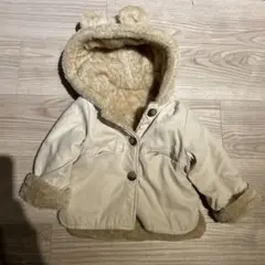 クリーム色フード付きジャケットとトレーナーのセット