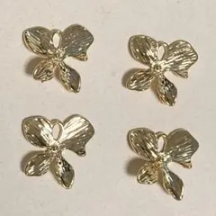 Item thumbnail for item 13646571-fc34-4439-a5e8-43128e840c57