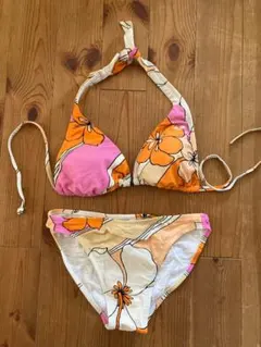 ✴︎ROXY✴︎レトロ柄フラワープリント セパレート水着Mサイズ