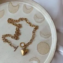 ゴールド ステンレス 琥珀 ハートチャーム ネックレス | Mercari