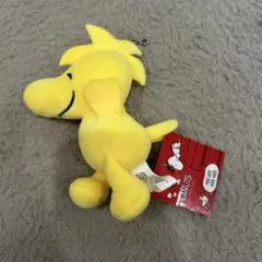 볼 체인이있는 PEANUTS 우드스톡 마스코트