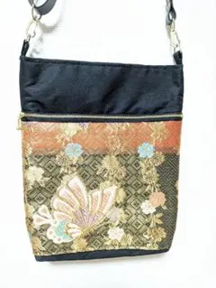 ハンドメイド【133A】帯リメイク　ショルダーバッグ　サコッシュ