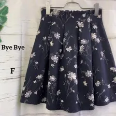 バイバイ　Bye Bye ひざ丈　ひざ上　タックフレアスカート　花柄のサムネイル