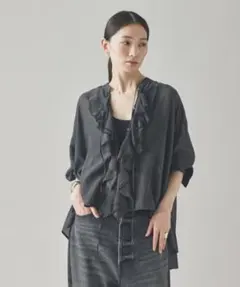 最終値下げ カレンソロジー ウールミックスボイルフリルブラウス グレー15