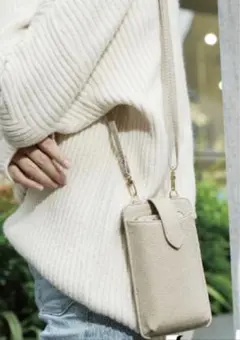 スマホショルダー　スマホポーチ　グレー