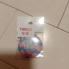 TWICE モモ 缶バッジ