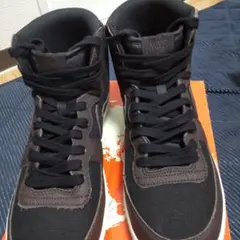 ナイキハイカットスニーカー
