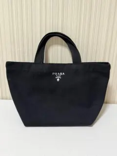 新品 プラダ PRADA ロゴプレート トートバッグ ノベルティ ブラックK83