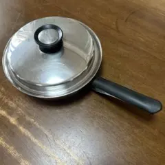 Amway 蓋　中フライパン　本体のみ　未使用　現行取手 楽天市場】【新品・元箱無し】アムウェイ クィーン 中フライパン