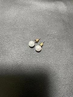 一粒パールのスタッドピアス