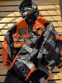 12/7まで限定価格　ellesse スキーウェア