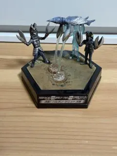 名鑑EX◇ウルトラパノラマファイト2❗にせウルトラマン超人三つどもえ