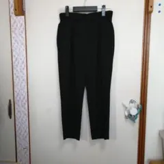 黒スリムフィットパンツ ウエストゴム