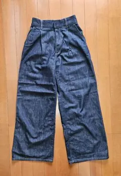 【未着用、洗濯のみ】GU ライトデニム　ベルテッドワイドパンツ XS 160