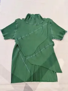 コトハヨコザワ緑のプリーツトップのサムネイル