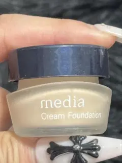 media クリームファンデーションのサムネイル