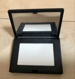 NARS ライトリフレクティングセッティングパウダー　プレスト　ミニ　3g