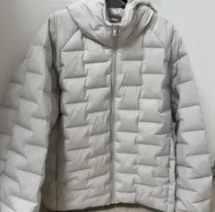 ユニクロ パフテックパーカー ナチュラル