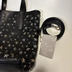 【ジミーチュウ】星型スタッズ付き黒レザーショルダーバッグ