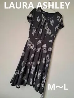 LAURA ASHLEY　花柄ワンピース