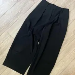 UNIQLO ブラック ワイドパンツ　アンクル丈 Mサイズ