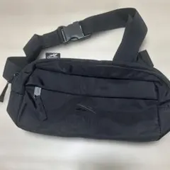 ブラック ボディバッグ ナイロン