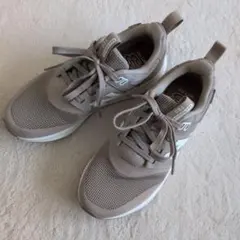 New Balance 900 スニーカー ベージュ 23cm ウォーキングのサムネイル