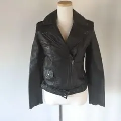 ジルスチュアート　本革　ライダース　Sのサムネイル