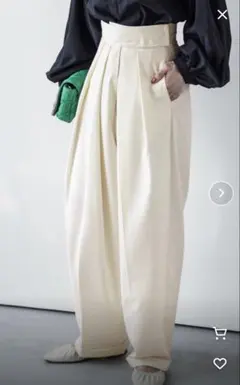 未使用に近い　ラジエム タックワイドパンツ LLサイズ