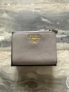 【お値下げ】PRADA グレージュ 財布 レザー コンパクト 箱保証書付き