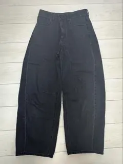 GU バレルレッグパンツ