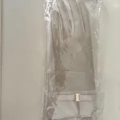 手袋　ホワイト系