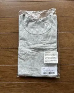 #キッズ　服　新品　グレー コットン Tシャツ　サイズ　130 綿 95%