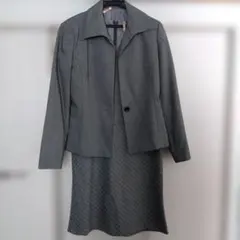 グレー Vネック スカートスーツ