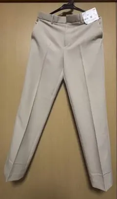 UNIQLO 感動スリムパンツ　M