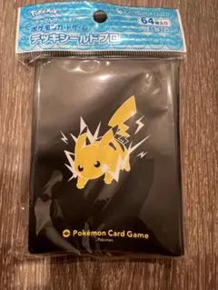 ポケモンカードゲーム デッキシールドプロ ピカチュウ 64枚入り