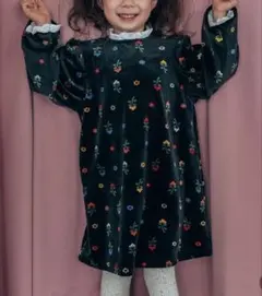 softcheese ワンピース　120 花柄ベルベットワンピース（黒）