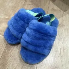 少し値下げ中〜 UGG FLUFF YEAH SLIDE サンダル 19.5cm