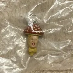 こびとづかん　ベニキノコビト　めじるしアクセサリー