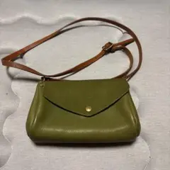 オリーブグリーン レザーショルダーバッグ