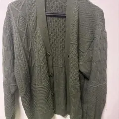 オリーブグリーン ケーブルニット カーディガン