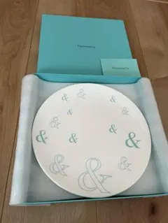 Tiffany & Co. アンパサンド プレート - メルカリ