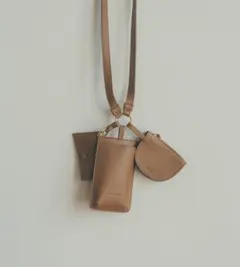 8月前半出品終了CLANE✕ATELIER AMBOISEコラボマルチミニバッグのサムネイル