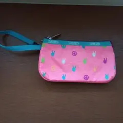 LESPORTSAC ピースサインポーチ オレンジピンク系