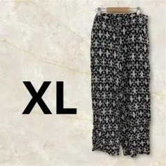 柄パンツ【XL】ブラック・ホワイト プリント柄 ワイドパンツ　夏　パンツ　白　黒