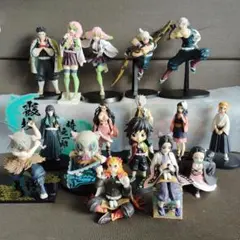 鬼滅の刃フィギュアまとめ売り　15体＋オマケ数個あり　バラは3個〜 値引き相談