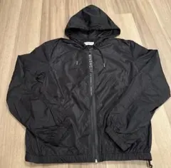 【再再値下げ】 GIVENCHY WINDBREAKER 48黒のサムネイル