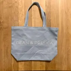 【DEAN & DELUCA 】季節限定チャリティートートバッグ スノーブルーL